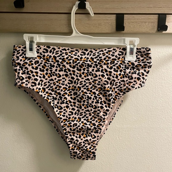 NWT- Target High Waisted Cheetah Bikini Bottoms - Picture 1 of 4